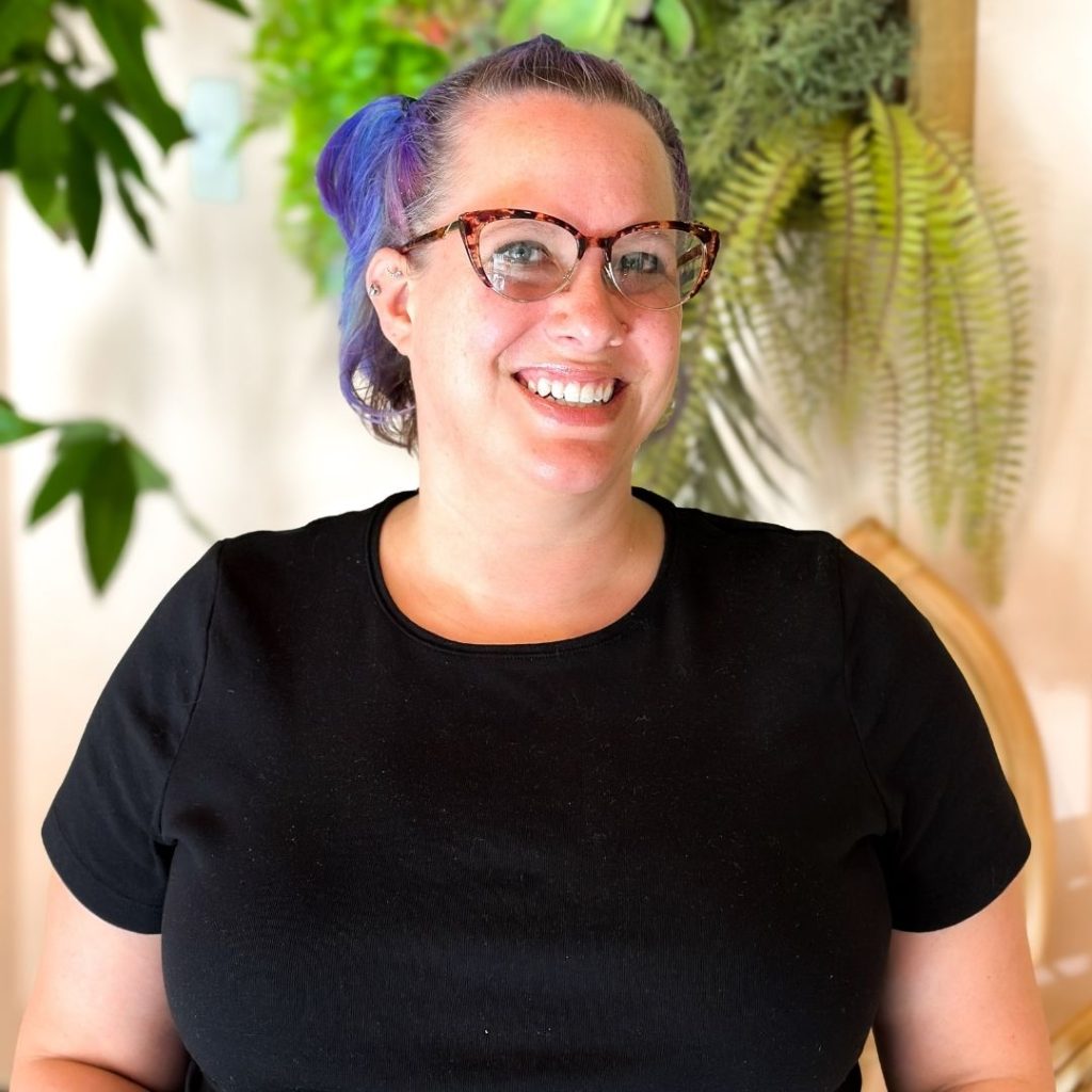 Shauna, Massage Therapist, Scents of Serenity Spa